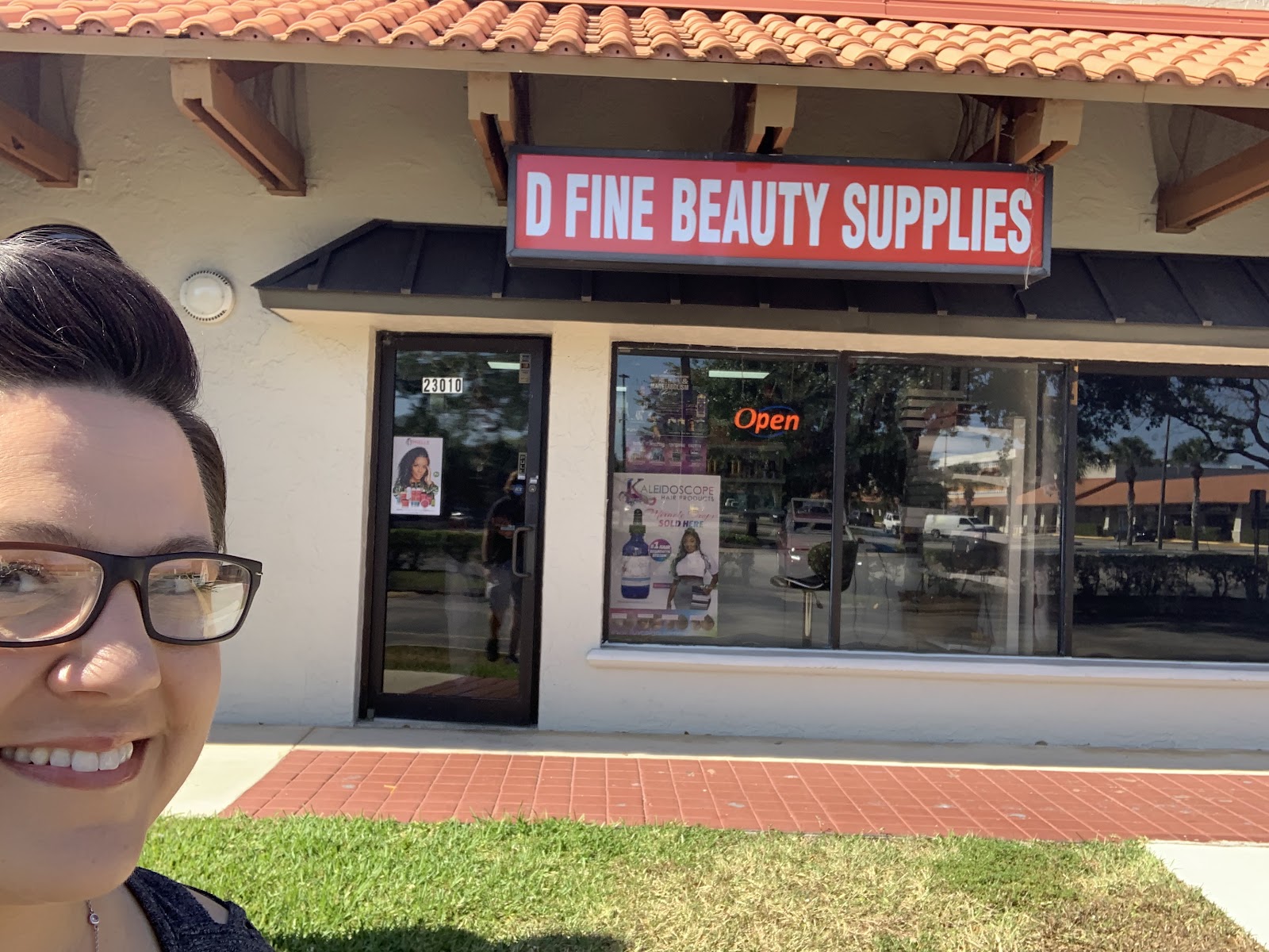 D-Fine Beauty Supplies